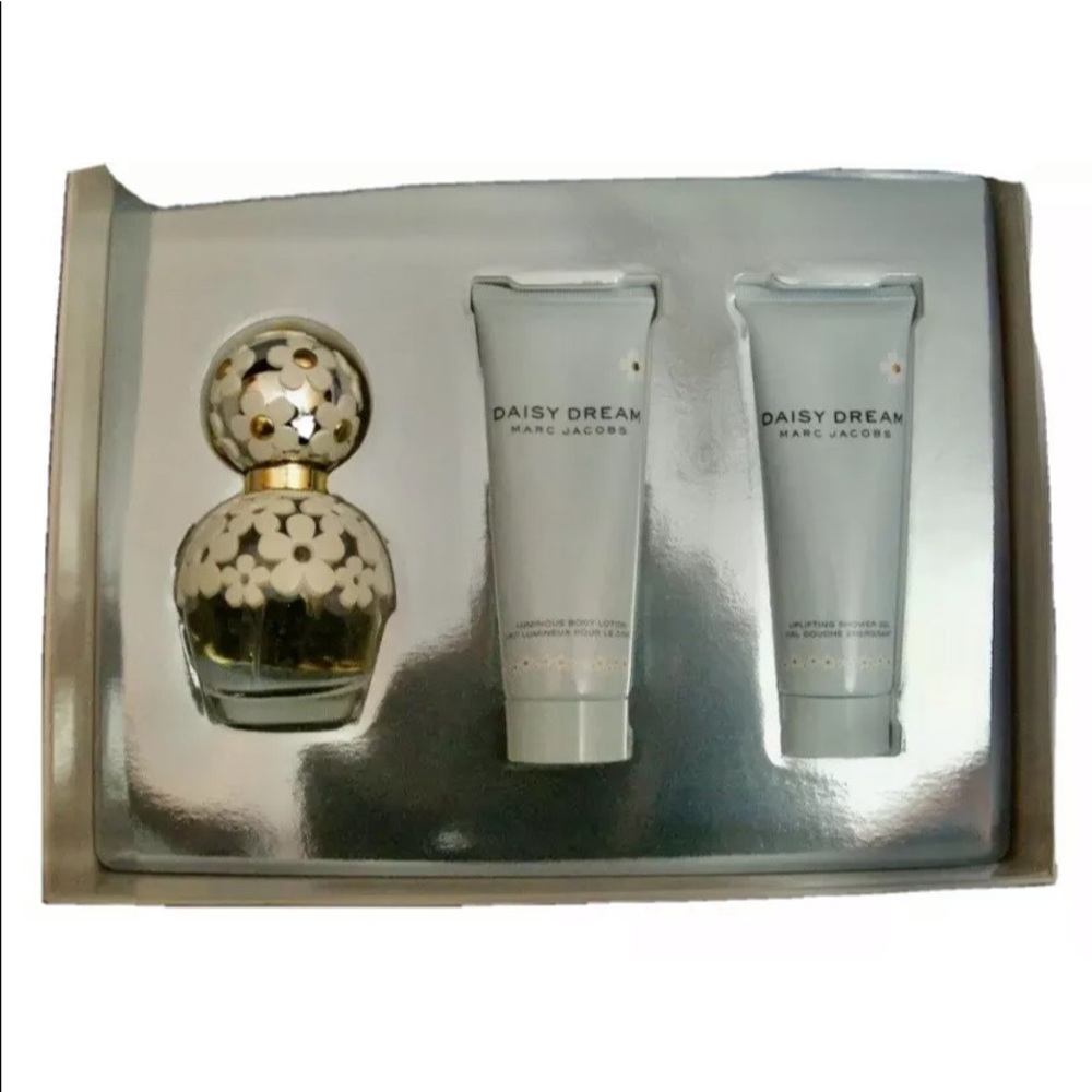 New Marc Jacobs daisy dream